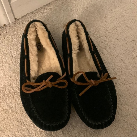 UGG Moccasin Slippers - Picture 1 of 9